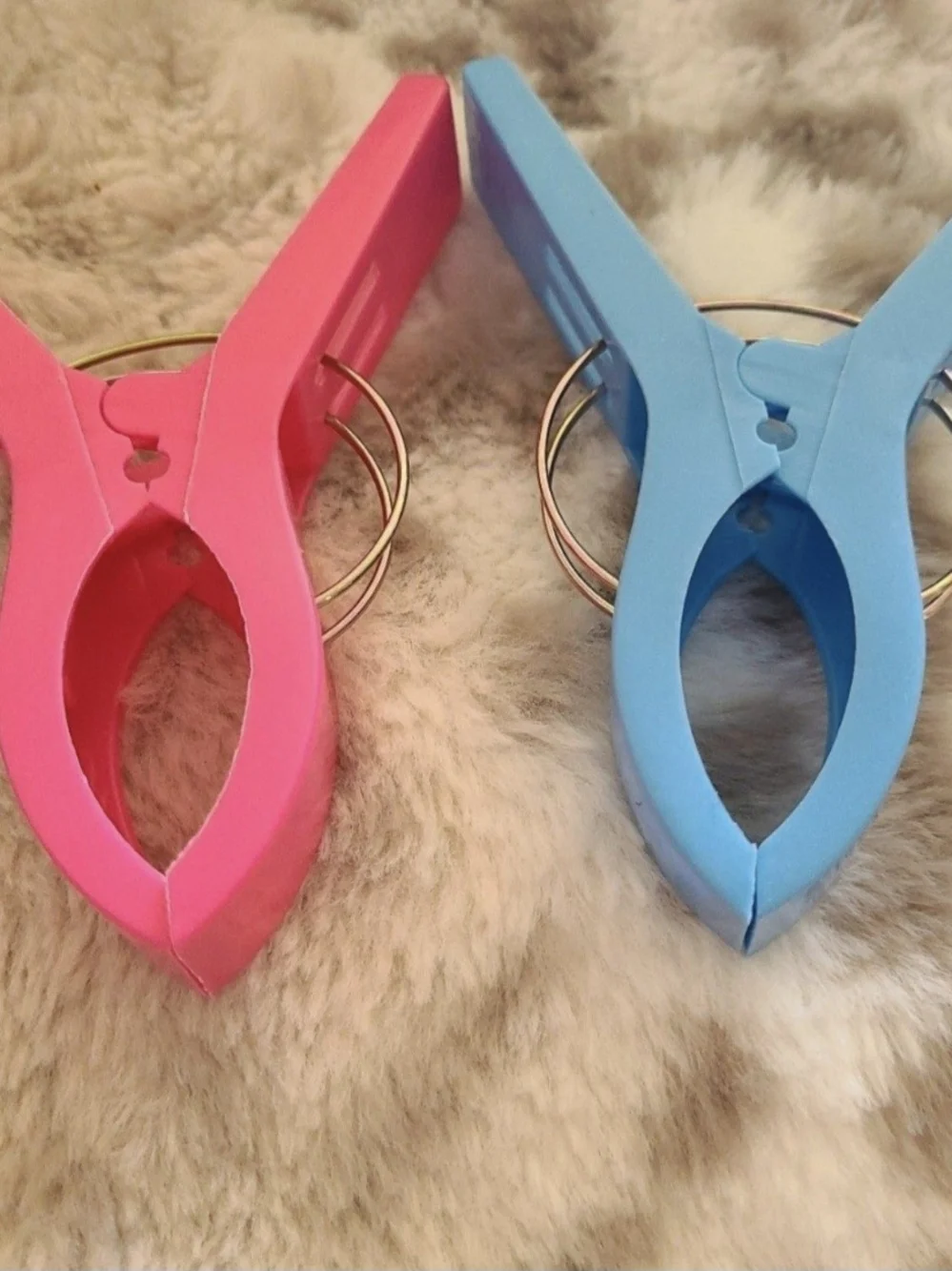 Amazon Pink and Blue Towel Clips with Gold Rings - Set of 2